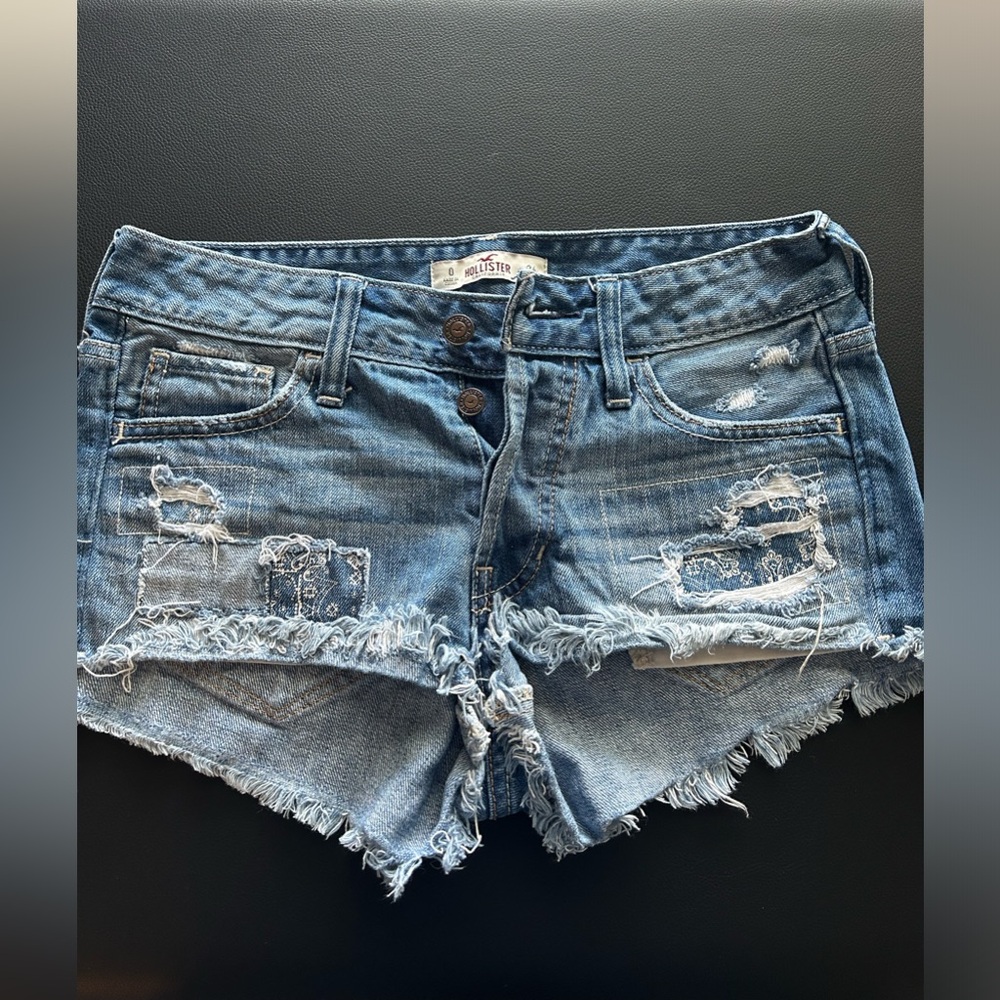 Hollister Denim Shorts Size 2/W24